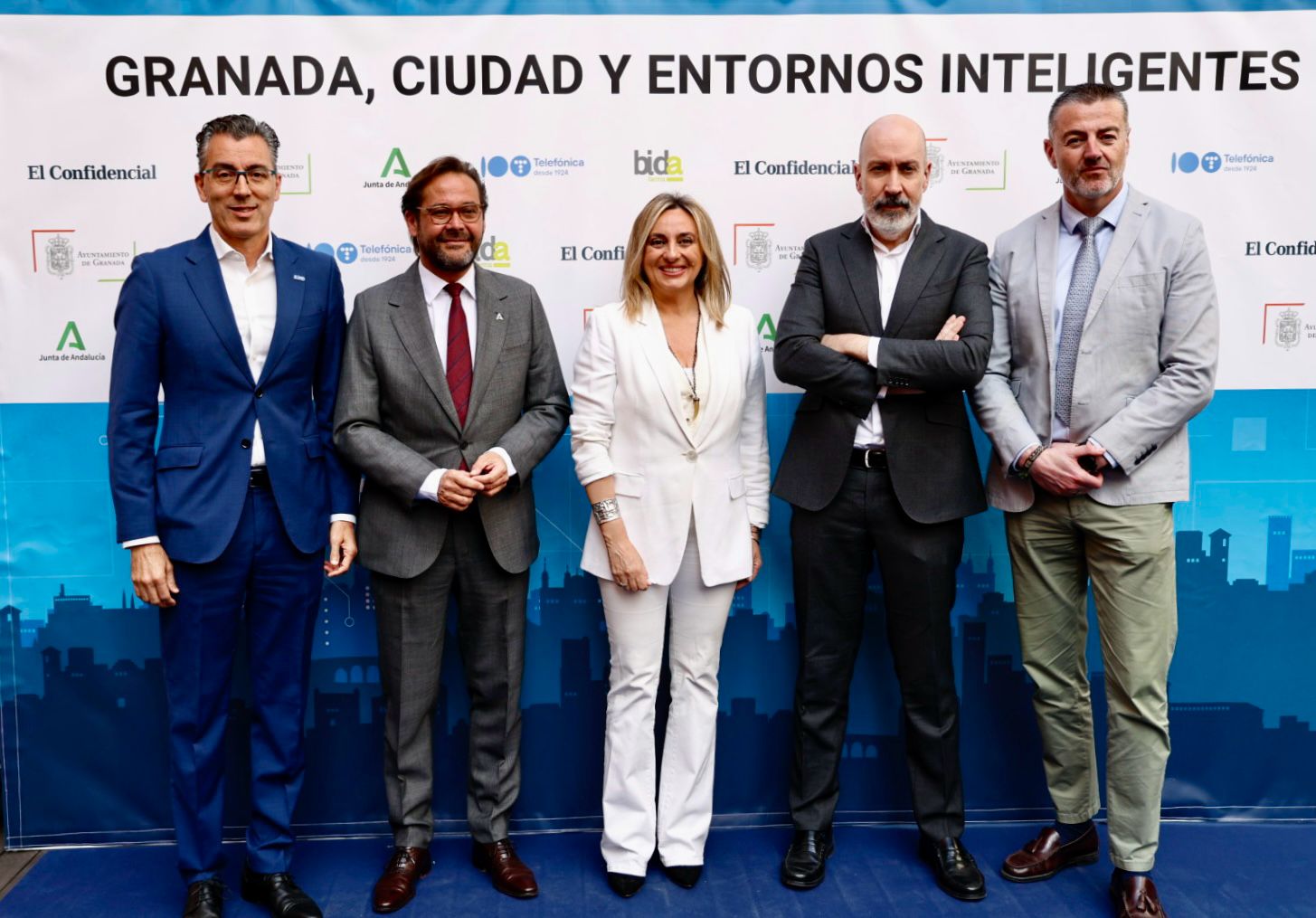&copy;Ayto.Granada: CARAZO SUBRAYA EL LIDERAZGO DE LA CIUDAD DE GRANADA COMO POLO TECNOL�GICO Y DE INTELIGENCIA ARTIFICIAL E IMPULSA EL FUTURO CENTRO DEMOSTRADOR DE IA URBANA
